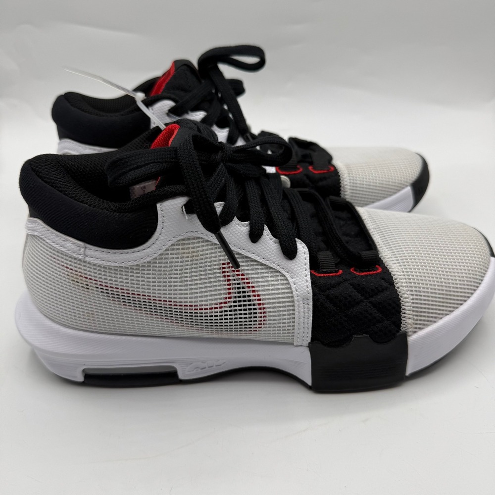 Nike LeBron Witness VIII Basketball Shoes‎ White Black FB2239-103 Mens 7 W 8.5